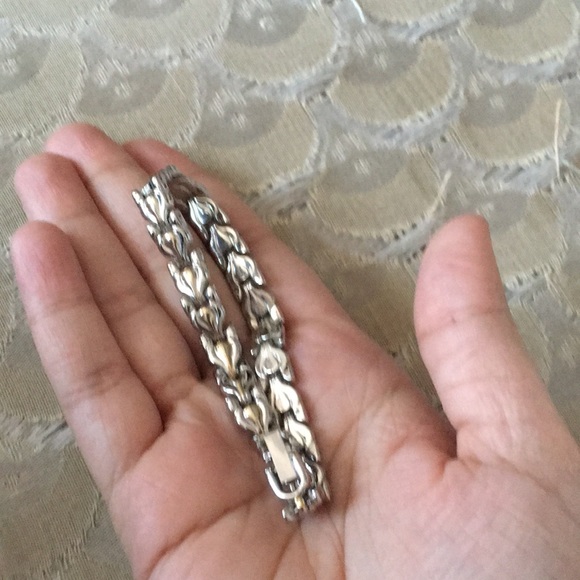 Watch and bracelet - Picture 8 of 17